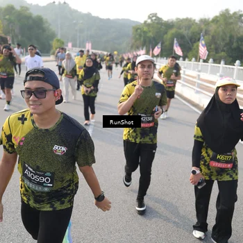 Runner Photo 6879874