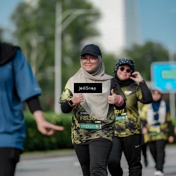 Runner Photo 6879885