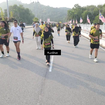 Runner Photo 6879919