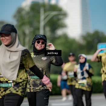 Runner Photo 6879923