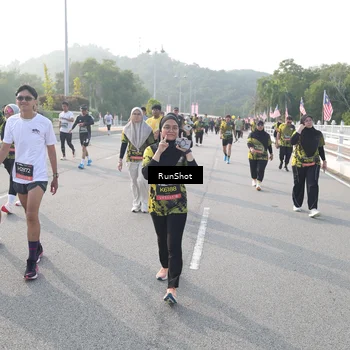 Runner Photo 6879956