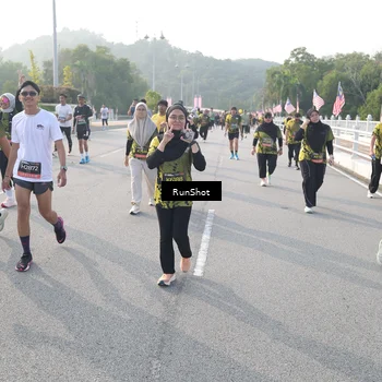 Runner Photo 6879960