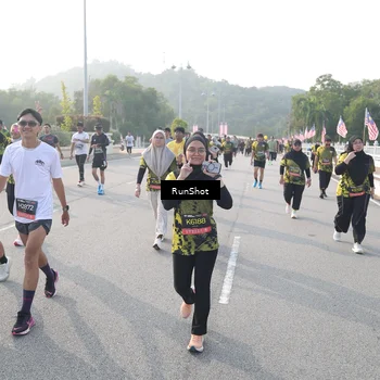 Runner Photo 6879962