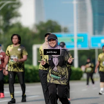 Runner Photo 6879978