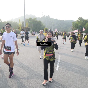 Runner Photo 6879980