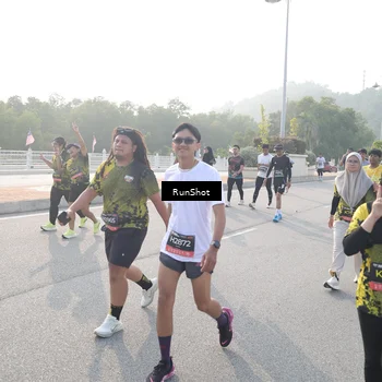 Runner Photo 6879984