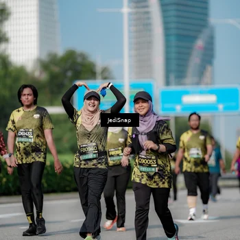 Runner Photo 6879993