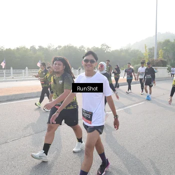 Runner Photo 6880002
