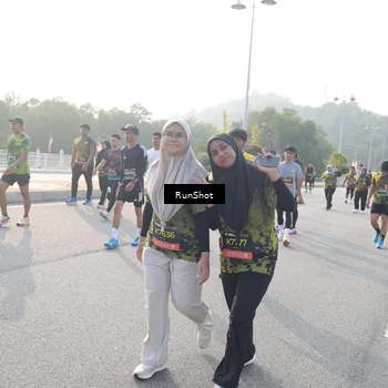 Runner Photo 6880048