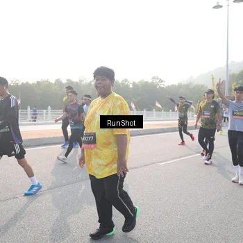 Runner Photo 6880077