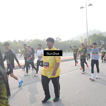 Runner Photo 6880078