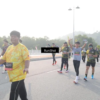 Runner Photo 6880087
