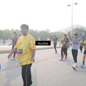 Runner Photo 6880088