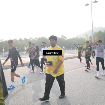 Runner Photo 6880090