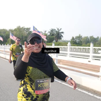 Runner Photo 6880113