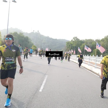 Runner Photo 6880121