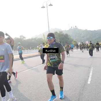 Runner Photo 6880122