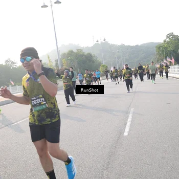 Runner Photo 6880127