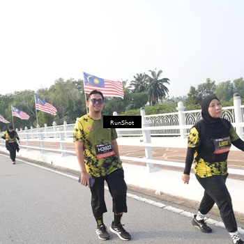 Runner Photo 6880131