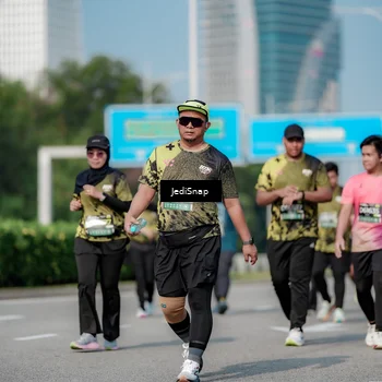 Runner Photo 6880143
