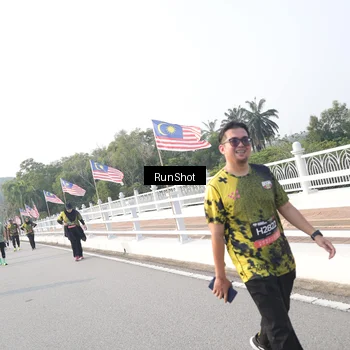 Runner Photo 6880166
