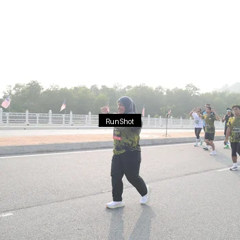 Runner Photo 6880198