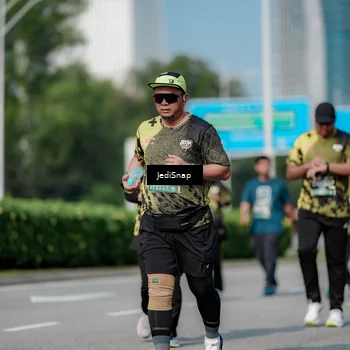 Runner Photo 6880204