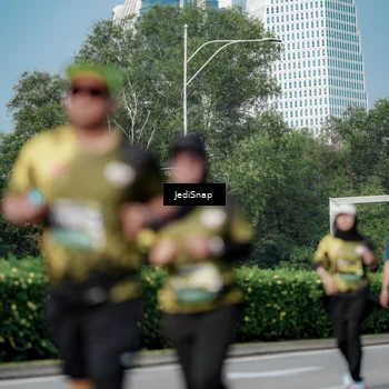 Runner Photo 6880216