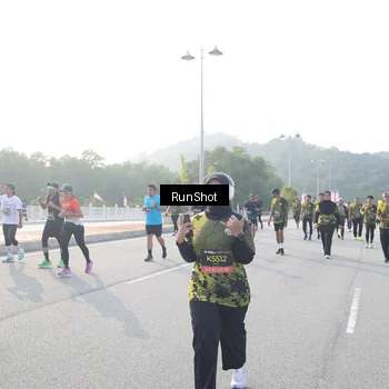 Runner Photo 6880234