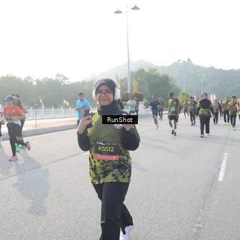 Runner Photo 6880241