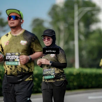Runner Photo 6880259