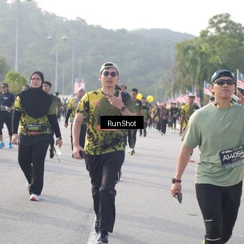 Runner Photo 6880261
