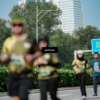 Runner Photo 6880265