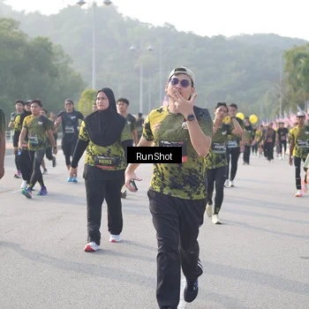 Runner Photo 6880286