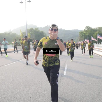 Runner Photo 6880315