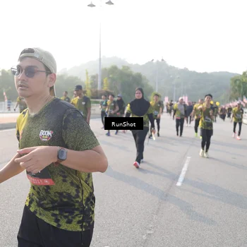 Runner Photo 6880328