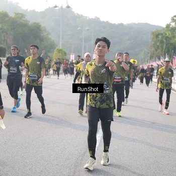 Runner Photo 6880371