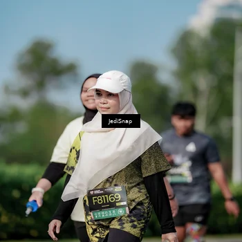 Runner Photo 6880372