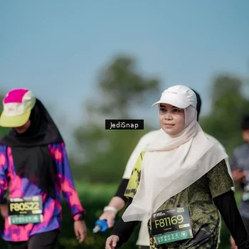 Runner Photo 6880380