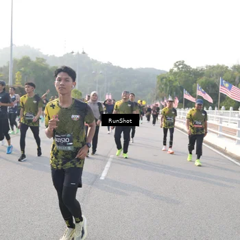 Runner Photo 6880397