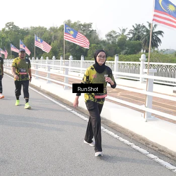 Runner Photo 6880419