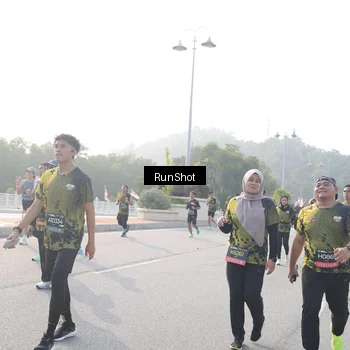 Runner Photo 6880448