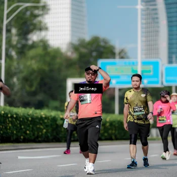 Runner Photo 6880449