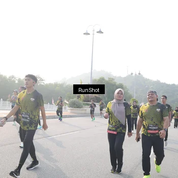 Runner Photo 6880450