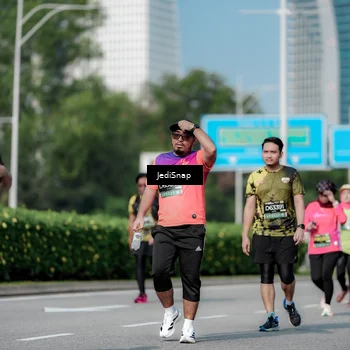 Runner Photo 6880453