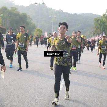 Runner Photo 6880461