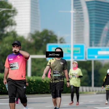 Runner Photo 6880478