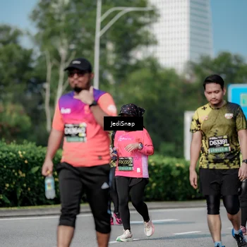 Runner Photo 6880489