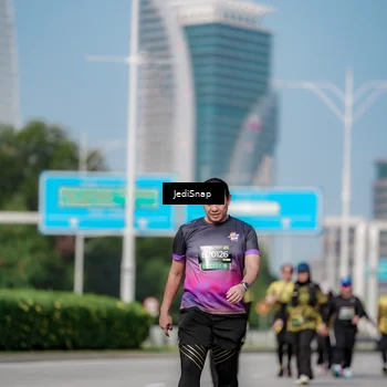 Runner Photo 6880490