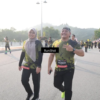 Runner Photo 6880492